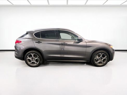 Used 2018 Alfa Romeo Stelvio Ti AWD/4WD image 24