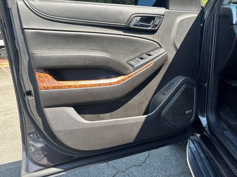 Used 2017 Chevrolet Tahoe Premier RWD image 13