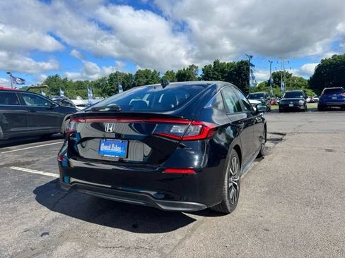 Used 2024 Honda Civic EX-L image 2