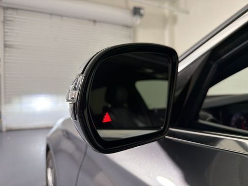 Used 2019 Mercedes-Benz E 300 image 19