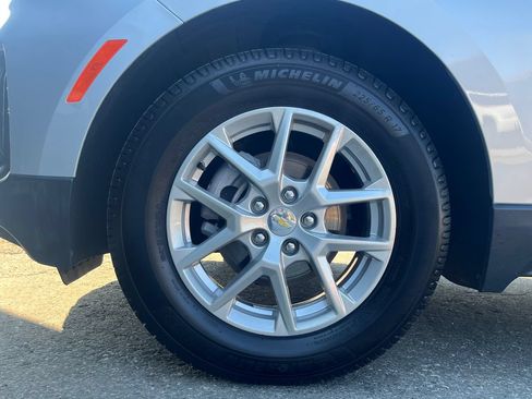 Used 2022 Chevrolet Equinox LS AWD/4WD image 10