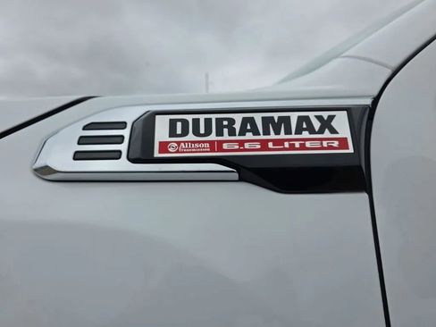 Used 2025 GMC Sierra 2500 Pro w/ Convenience Package image 10