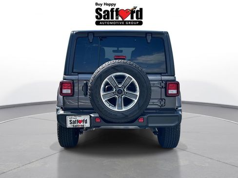 Used 2022 Jeep Wrangler Unlimited Sahara w/ Cold Weather Group AWD/4WD image 6