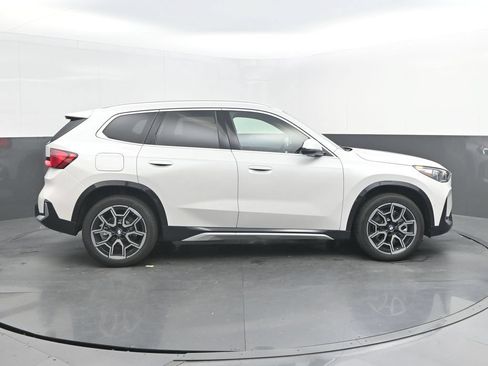 New 2026 BMW X1 xDrive28i w/ Technology Package AWD/4WD image 8