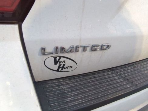 Used 2021 Ford Expedition Max Limited image 18