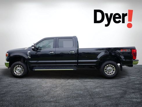 Used 2022 Ford F250 XLT w/ XLT Premium Package AWD/4WD image 7