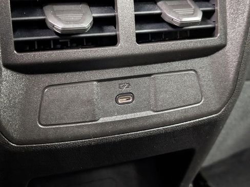 Used 2023 Chevrolet Colorado LT w/ LT Convenience Package II image 34