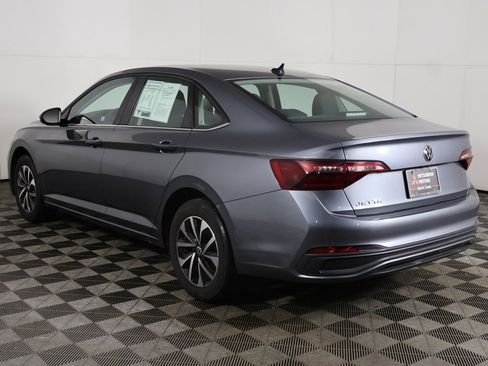 Used 2023 Volkswagen Jetta S image 6
