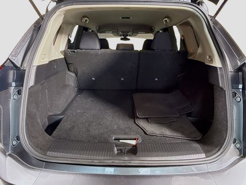 Used 2026 Nissan Rogue S FWD image 35