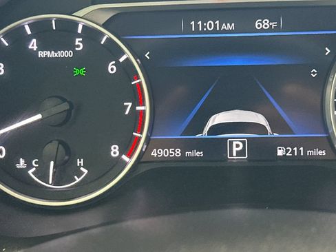 Used 2024 Nissan Sentra SV FWD image 25