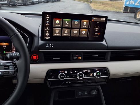 New 2026 Honda Pilot Touring image 16