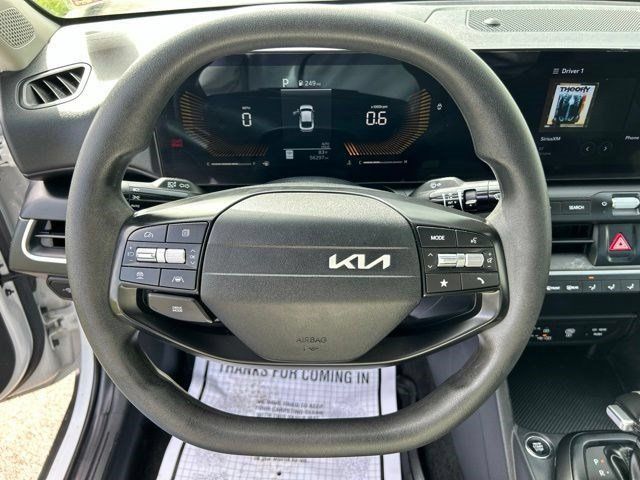 Used 2025 Kia K4 FWD image 15
