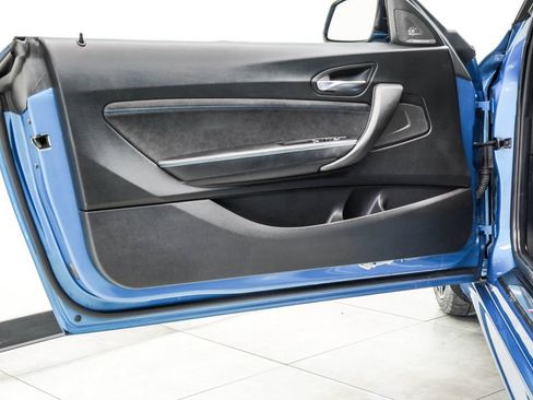Used 2018 BMW M2 RWD image 38