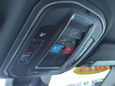 Used 2025 Jeep Grand Cherokee L Altitude image 29