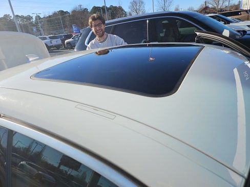 Used 2019 BMW 330i Sedan w/ Convenience Package image 5