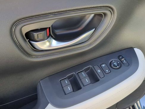 New 2026 Honda HR-V LX image 12