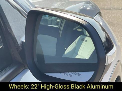 New 2026 Chevrolet Traverse High Country image 29