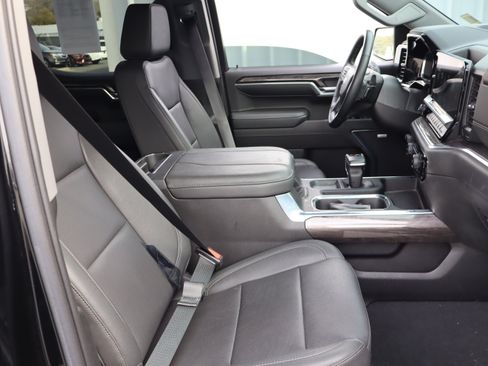 Certified 2023 Chevrolet Silverado 1500 LTZ w/ Technology Package image 36