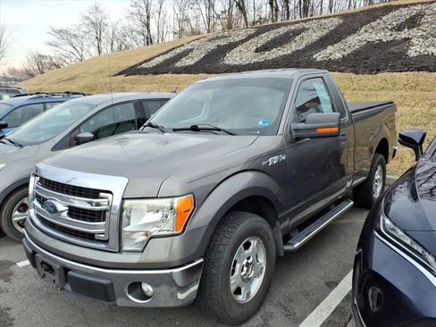 Used 2013 Ford F150 XLT w/ Mid Equipment Group image 4
