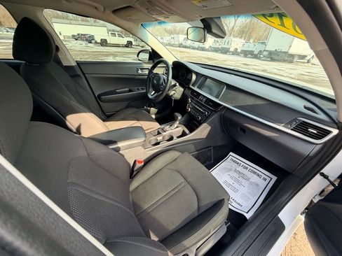 Used 2019 Kia Optima LX image 11