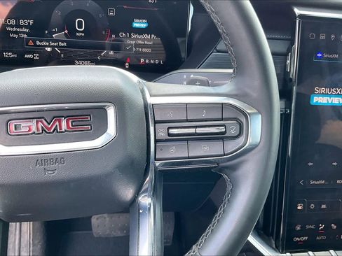 Used 2024 GMC Acadia Elevation AWD/4WD image 23