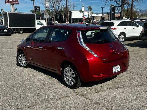 Used 2014 Nissan Leaf S image 31
