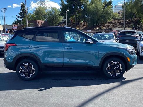 New 2026 Kia Seltos S AWD/4WD image 2