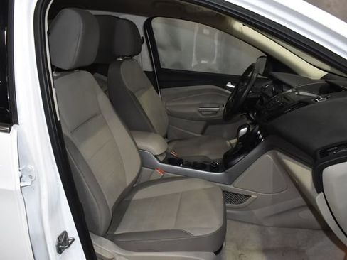 Used 2014 Ford Escape SE image 19