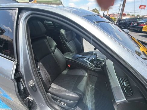 Used 2013 BMW M5 RWD image 10