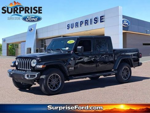 Used 2023 Jeep Gladiator Overland w/ Trailer Tow Package AWD/4WD image 1