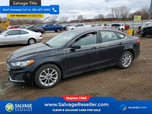 Used 2020 Ford Fusion SE FWD image 1