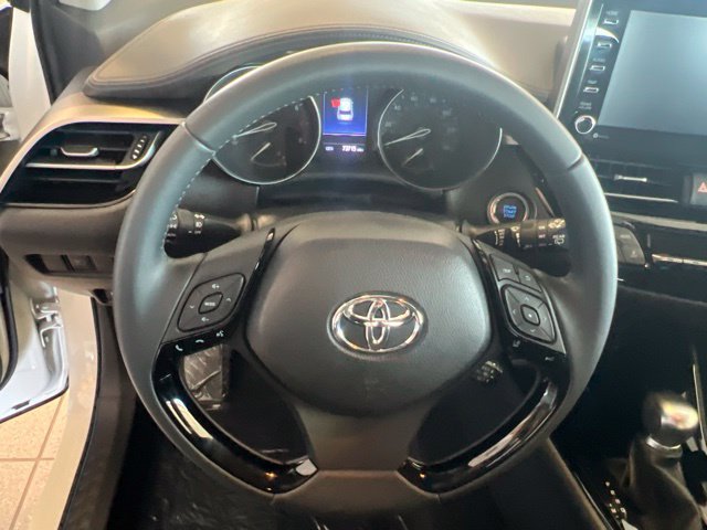 Used 2021 Toyota C-HR Limited FWD image 22