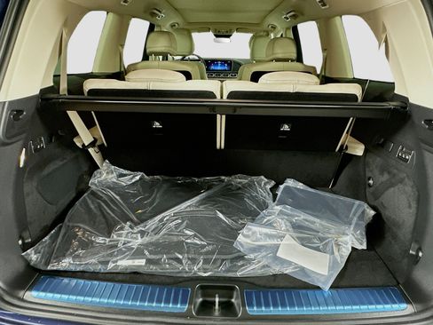 Used 2026 Mercedes-Benz GLS 450 4MATIC image 35