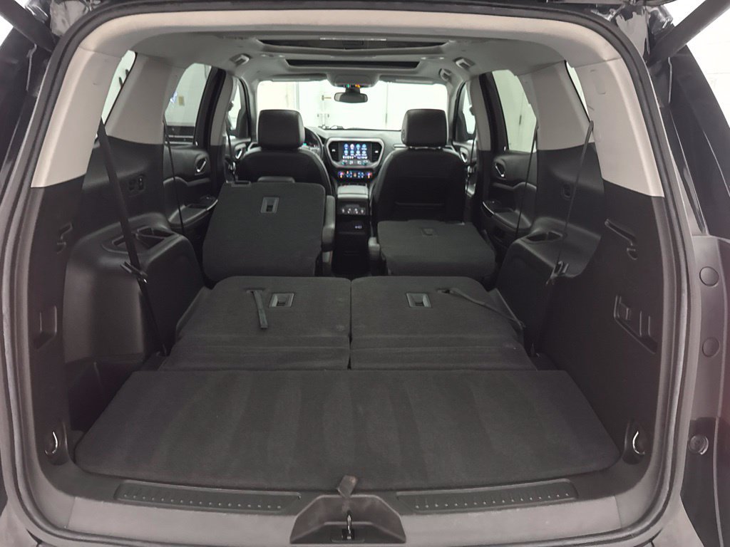 Used 2023 GMC Acadia AT4 w/ Technology Package AWD/4WD image 9