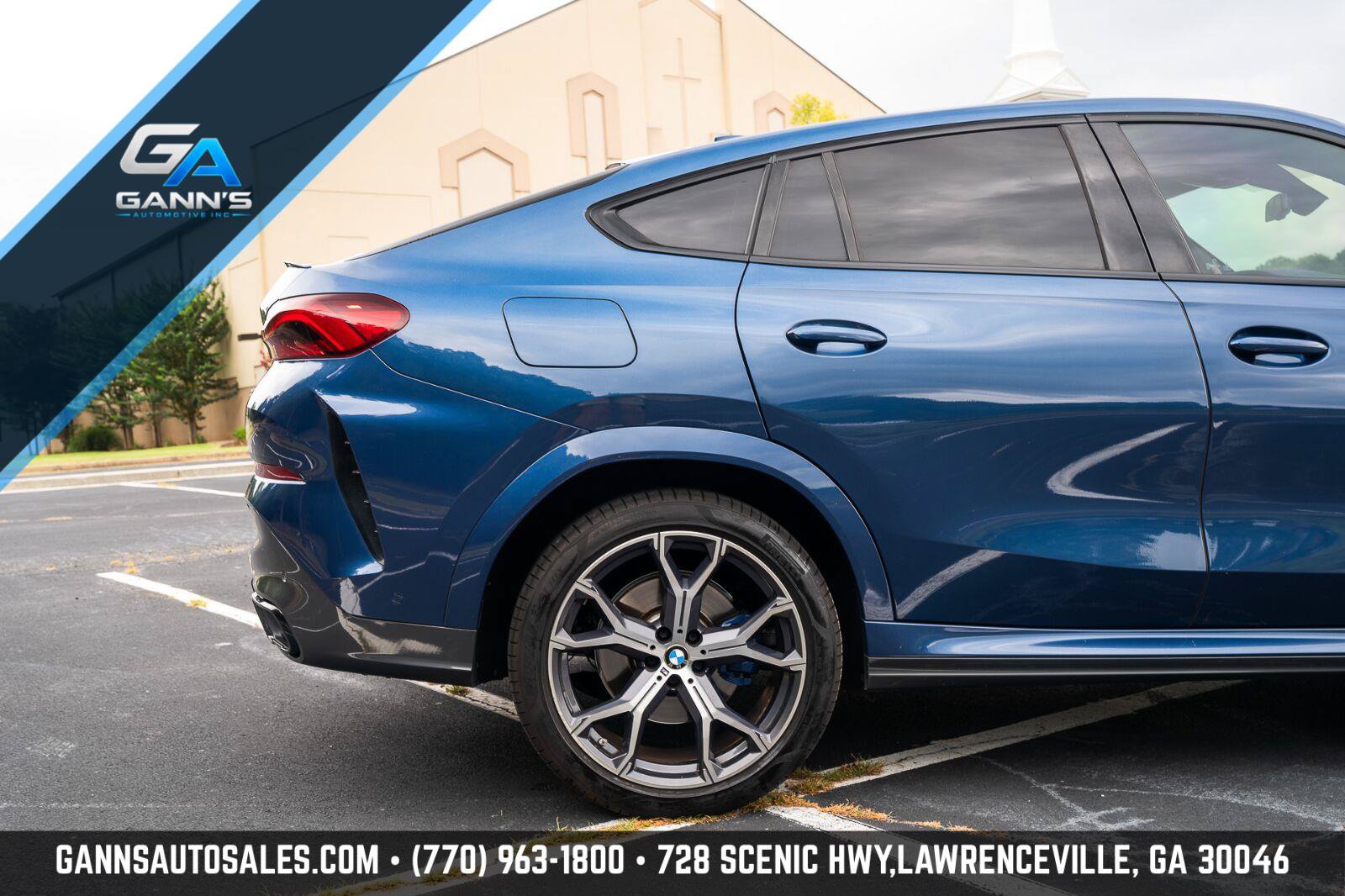 Used 2022 BMW X6 xDrive40i w/ M Sport Package AWD/4WD image 9