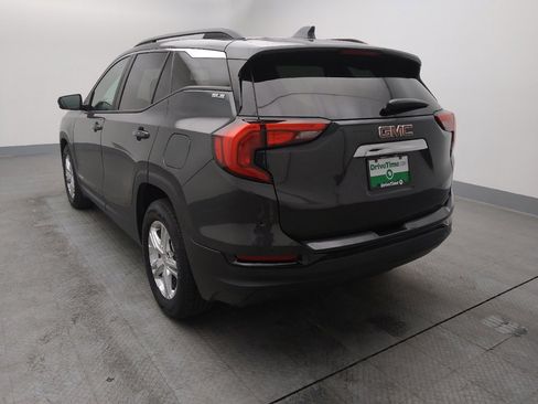 Used 2021 GMC Terrain SLE w/ Driver Convenience Package image 5