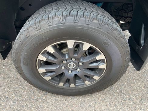 Used 2018 Nissan Titan PRO-4X w/ Pro-4x Convenience Package AWD/4WD image 31