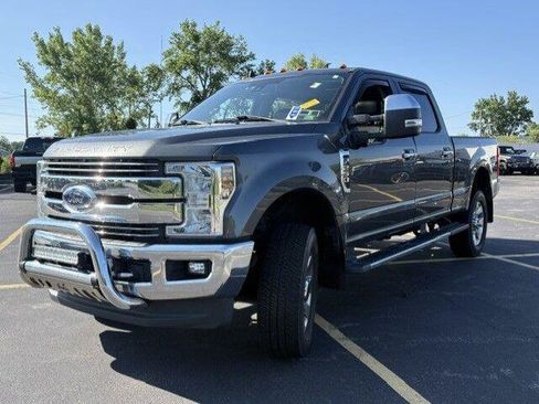 Used 2019 Ford F250 Lariat w/ Lariat Ultimate Package AWD/4WD image 5