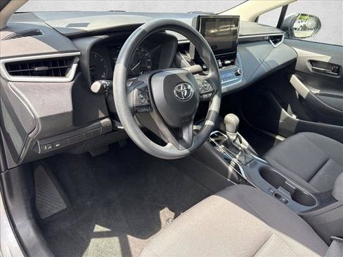 Certified 2025 Toyota Corolla LE FWD image 9