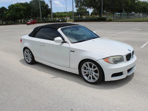 Used 2013 BMW 135i Convertible RWD image 14