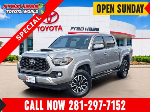 Used 2021 Toyota Tacoma TRD Sport w/ Technology Package RWD image 1