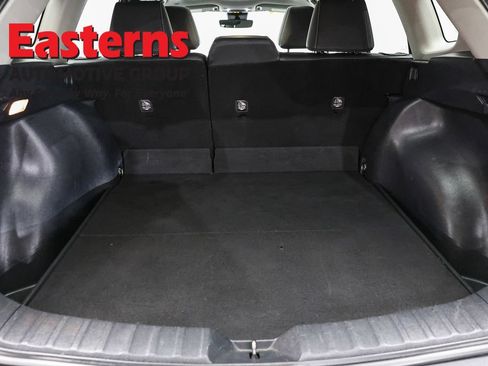 Used 2022 Toyota Corolla Cross XLE w/ Convenience Package AWD/4WD image 9