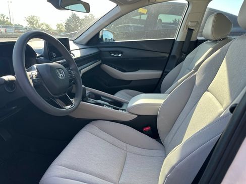 Used 2025 Honda Accord LX image 10