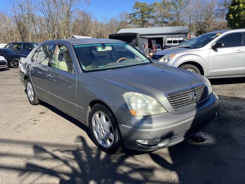 Used 2003 Lexus LS 430 RWD image 5