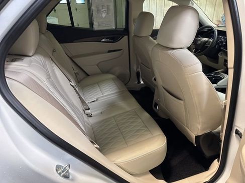 Used 2023 Buick Envision Avenir image 25