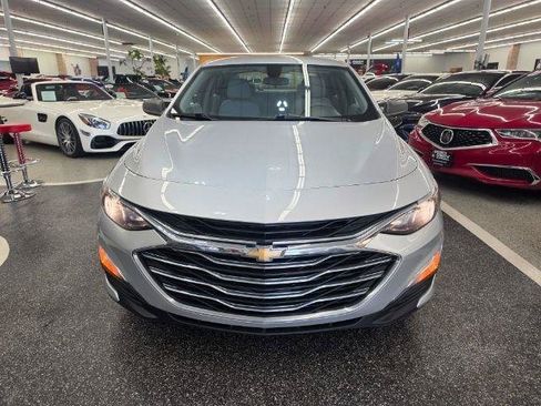 Used 2021 Chevrolet Malibu LS FWD image 3