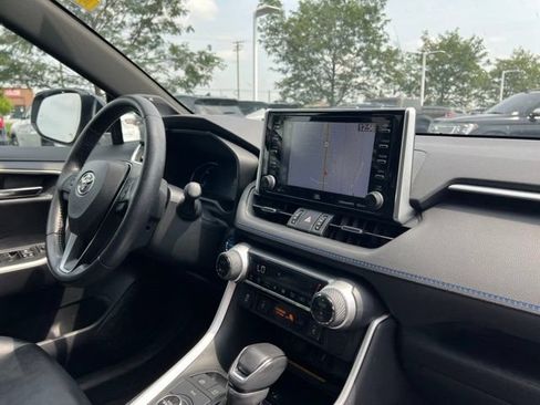 Used 2020 Toyota RAV4 XSE AWD/4WD image 36