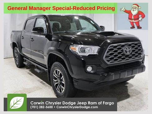 Used 2023 Toyota Tacoma TRD Sport image 1