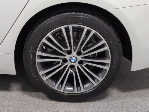 Used 2020 BMW 530i xDrive w/ Convenience Package image 14