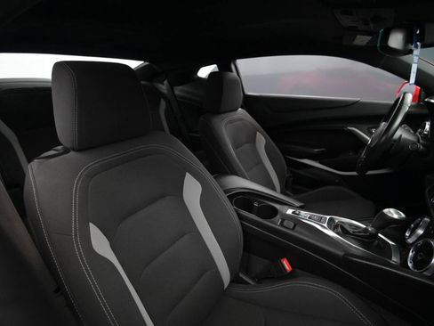Used 2018 Chevrolet Camaro LT image 43